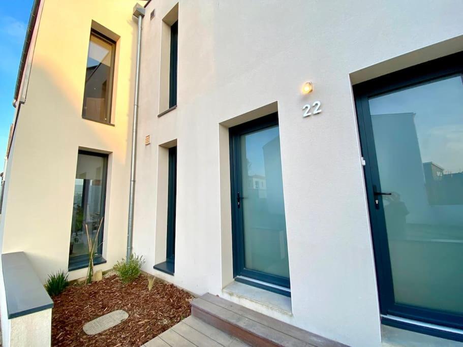 Magnifique T2 Neuf, Proche Gare, Parking Facile Apartment Vannes Bagian luar foto